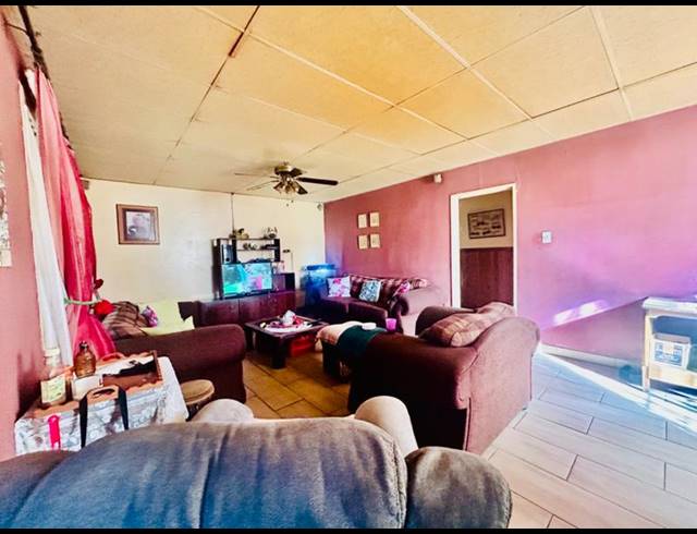 3 BEDROOM HOUSE FOR SALE IN VANDERBIJLPARK CW 5